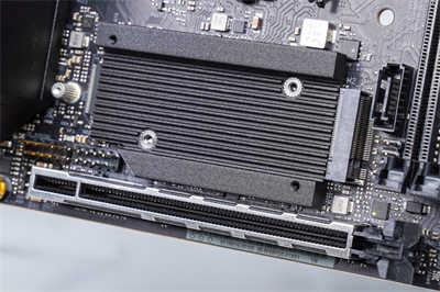 ASRock Z590 Phantom Gaming-ITX/TB4 ITX主机板开箱测试 / 升级10相供电、PD 2(9)