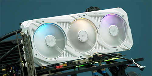 ROG Strix GeForce RTX 3080潮竞白显示卡/全白外观超吸睛