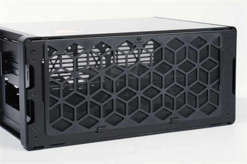 JONSPLUS i100 Pro ITX机壳开箱/支援360水冷、可变分舱让玩家自由选择显卡摆放方式(12)