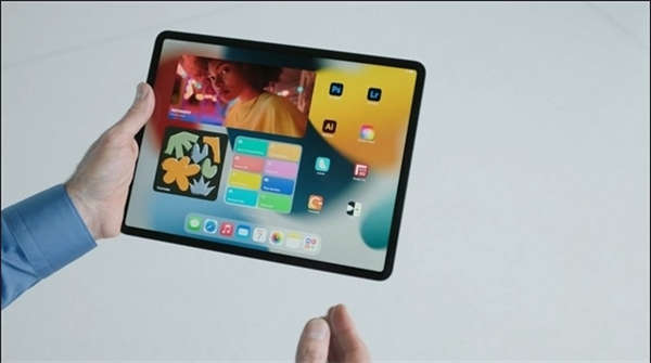 iPadOS 15改进：iPhone APP都可以横屏运行了(1)