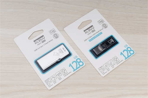 KLEVV NEO S32 & D40 OTG 128GB随身碟大容量高效能小体积USB 3.2 Gen1介面设