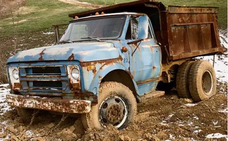 泥车驾驶模拟器Mud Truck Driving Simulator