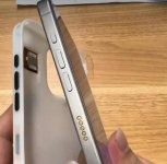 “苹果皮”重现江湖：华强北商家用外置 SIM 卡槽改装 iPhone 15 Pro